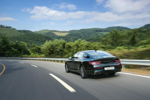 Pourquoi la location de voiture pour particuliers devient la solution économique à adopter